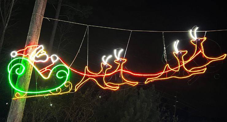 Holiday Lights on the River 2022 Santa