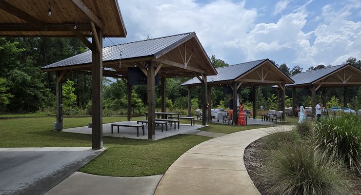 Exterior of 518 Smokehouse restaurant at 673 Chapin Rd in Chapin SC
